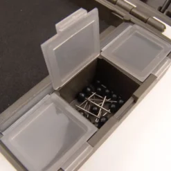 Boîte à bas de ligne carpe korda large rigsafe