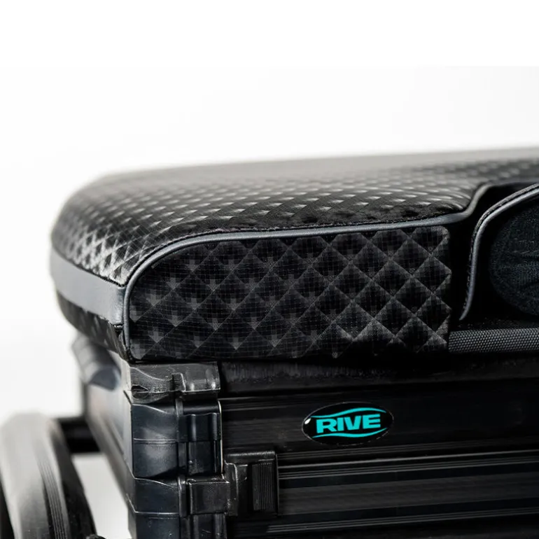 Station Rive D36 RS2 Black Carbon