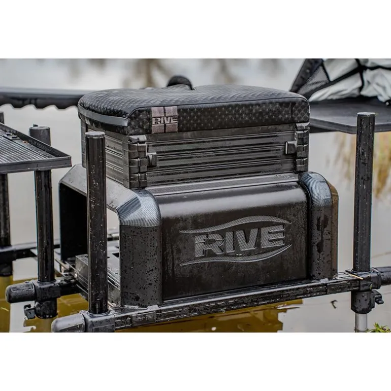 Station Rive D36 RS2 Black Carbon